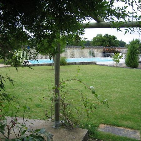 La Cour Des Cloches Bed and Breakfast Mainxe Εξωτερικό φωτογραφία