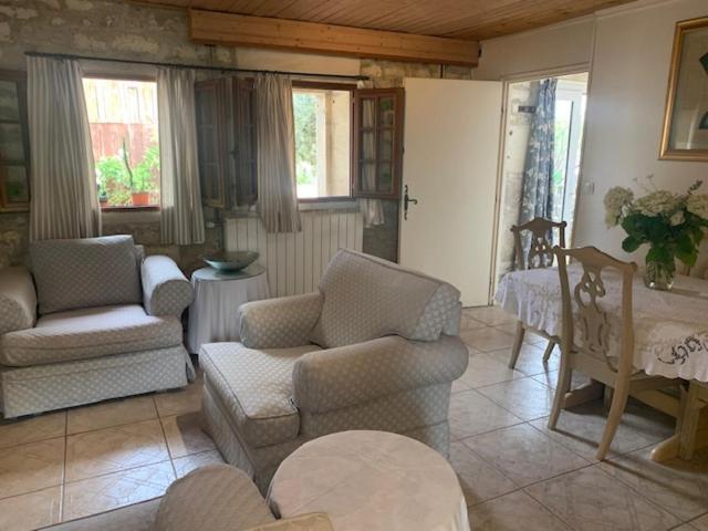 La Cour Des Cloches Bed and Breakfast Mainxe Εξωτερικό φωτογραφία