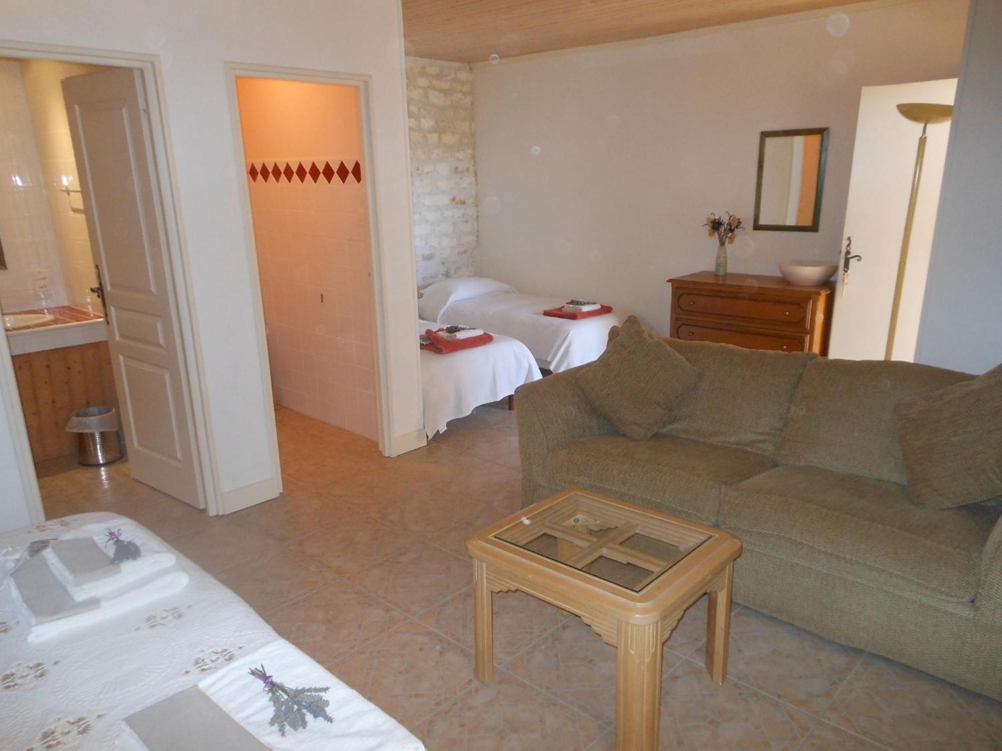La Cour Des Cloches Bed and Breakfast Mainxe Εξωτερικό φωτογραφία